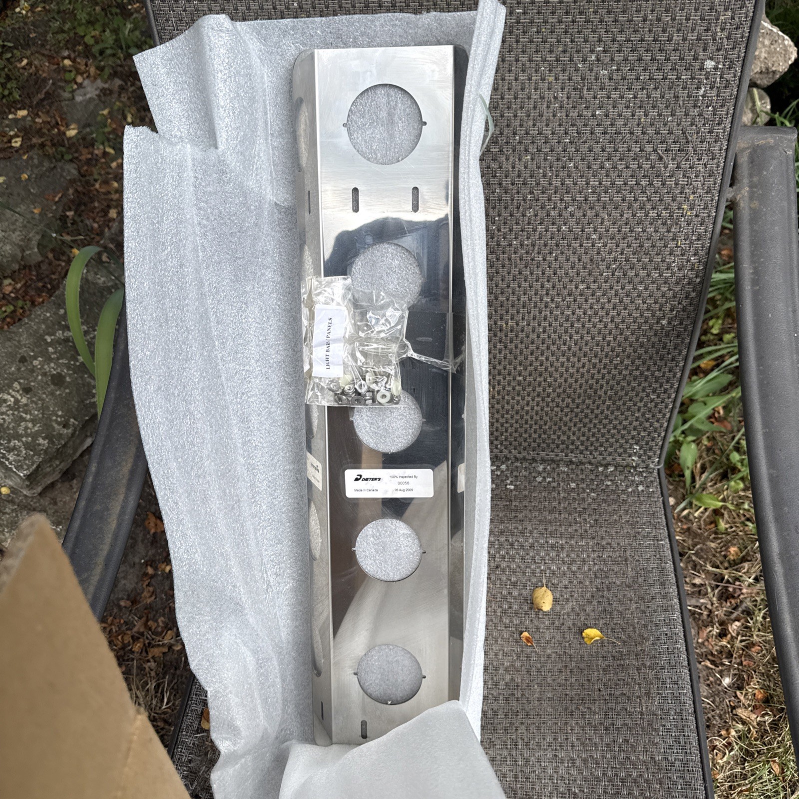 Western Star Stainless Steel Rear Air Cleaner Light Bar New, Semi Truck Trailer Western Star Stainless Steel Rear Air Cleaner Light Bar New, Semi Truck Trailer