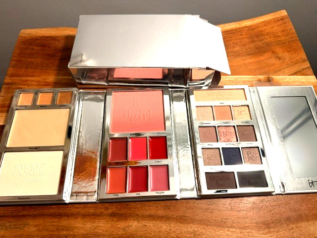 IT Cosmetics \