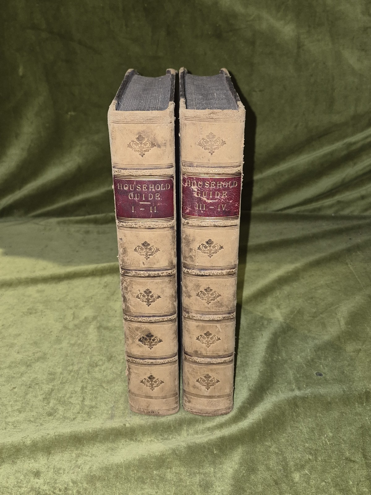 Cassell\'s Household Guide - 4 Volumes in 2 Half-leather early print Cassell\'s Household Guide - 4 Volumes in 2 Half-leather early print