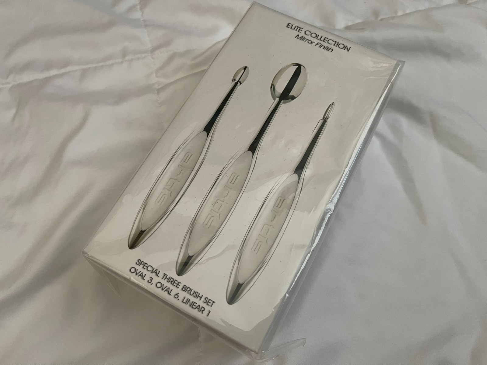 New Artis Makeup Brushes Elite Collection Mirror Finish Special 3 Piece Set New Artis Makeup Brushes Elite Collection Mirror Finish Special 3 Piece Set