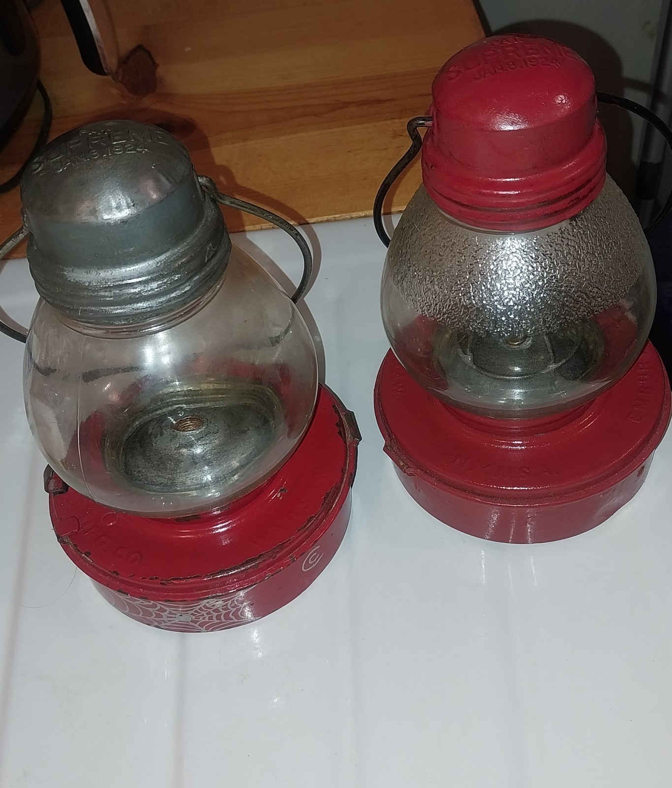 SET OF 2 ANTIQUE EMBURY SUPREME SKATERS LANTERNS SET OF 2 ANTIQUE EMBURY SUPREME SKATERS LANTERNS