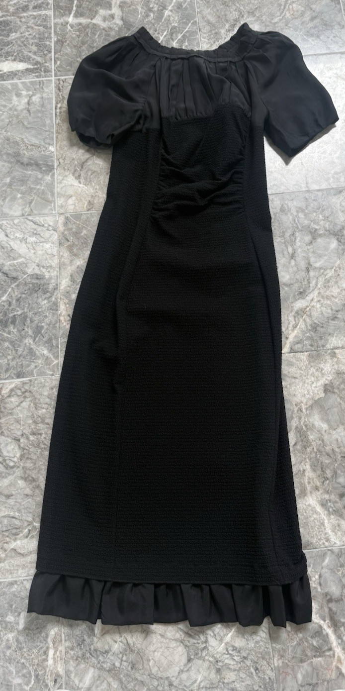 Nina Ricci gorgeous black ruffled Ruched Dress sz 0/2