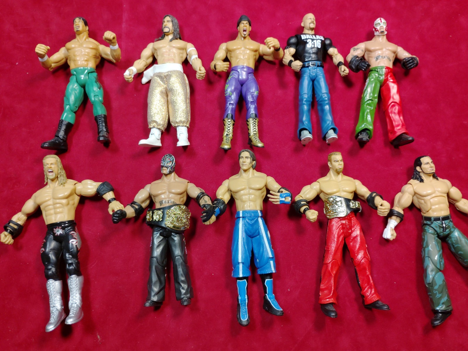 Mixed Lot of 11 WWE 1999-2011 Jakks Wrestling Figures Mixed Lot of 11 WWE 1999-2011 Jakks Wrestling Figures