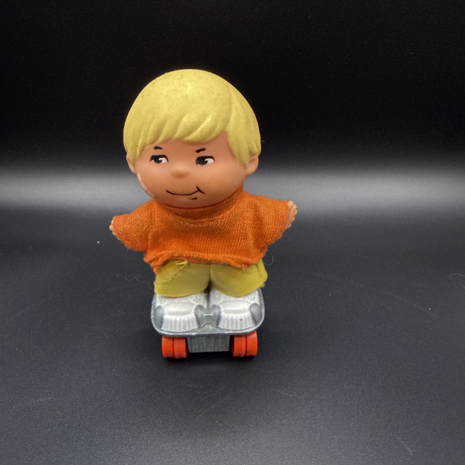 Vintage Mattel Small Shots DAREDEVIL DEXTER Doll on Die Cast Roller Skates NICE