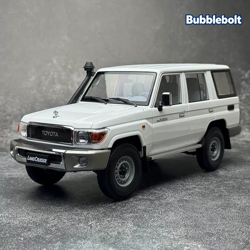1:18 Almost Real Toyota Land Cruiser 76 Diecast Model