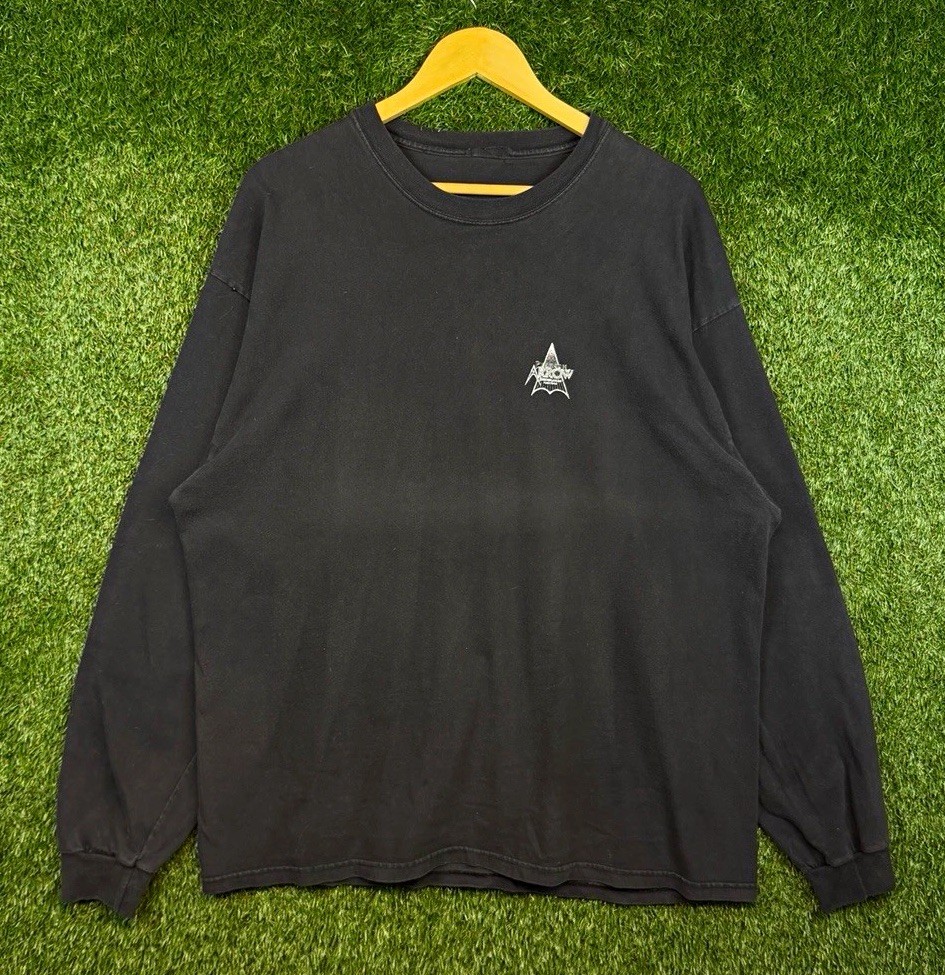 Vintage 1990’s Black Unbranded Pearson Arrow Santa Cruz Surf Shop Long Sleeve Vintage 1990’s Black Unbranded Pearson Arrow Santa Cruz Surf Shop Long Sleeve