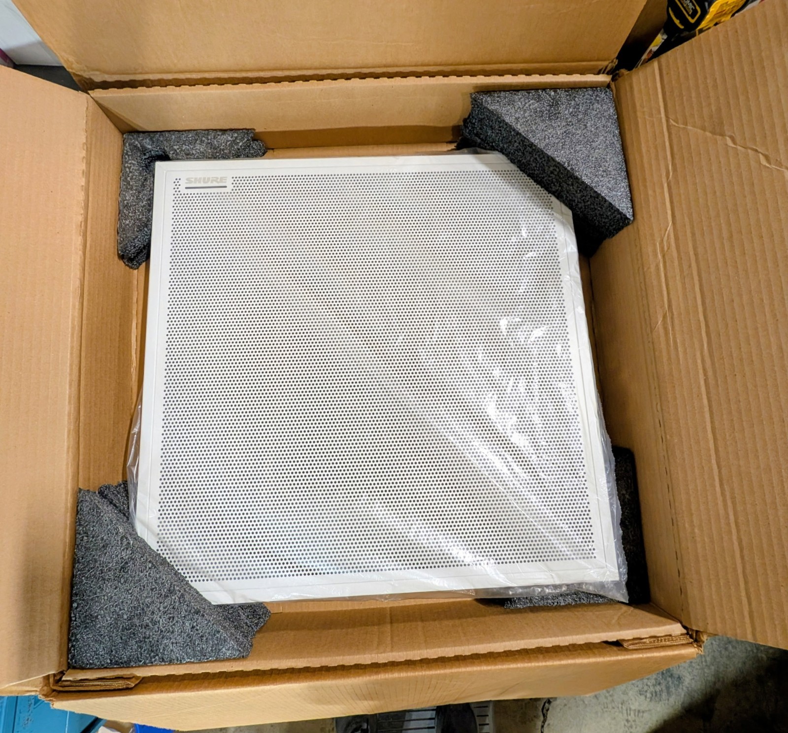 Shure Microflex Advance Ceiling Array Microphone White 60CM w/Dante MXA910W-60CM