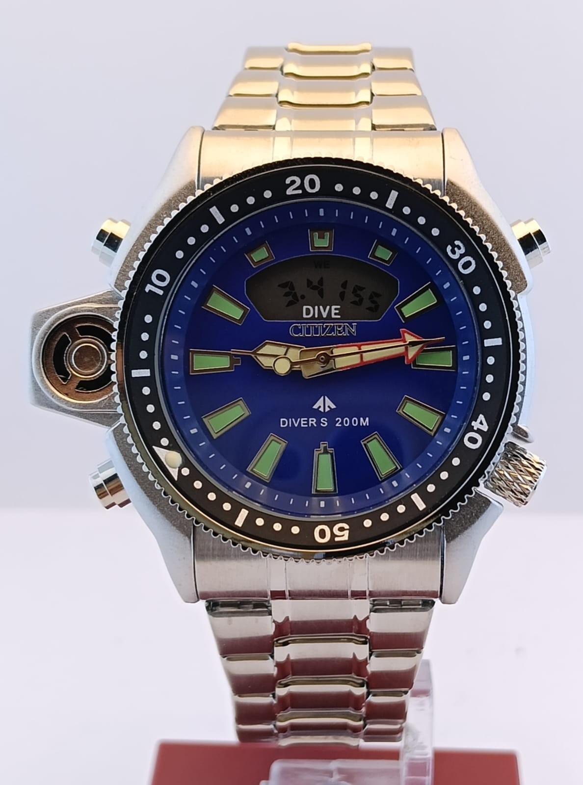 Vintage Men\'s Citizen Promaster Aqualand Dial Blue Working Condition Wristwatch