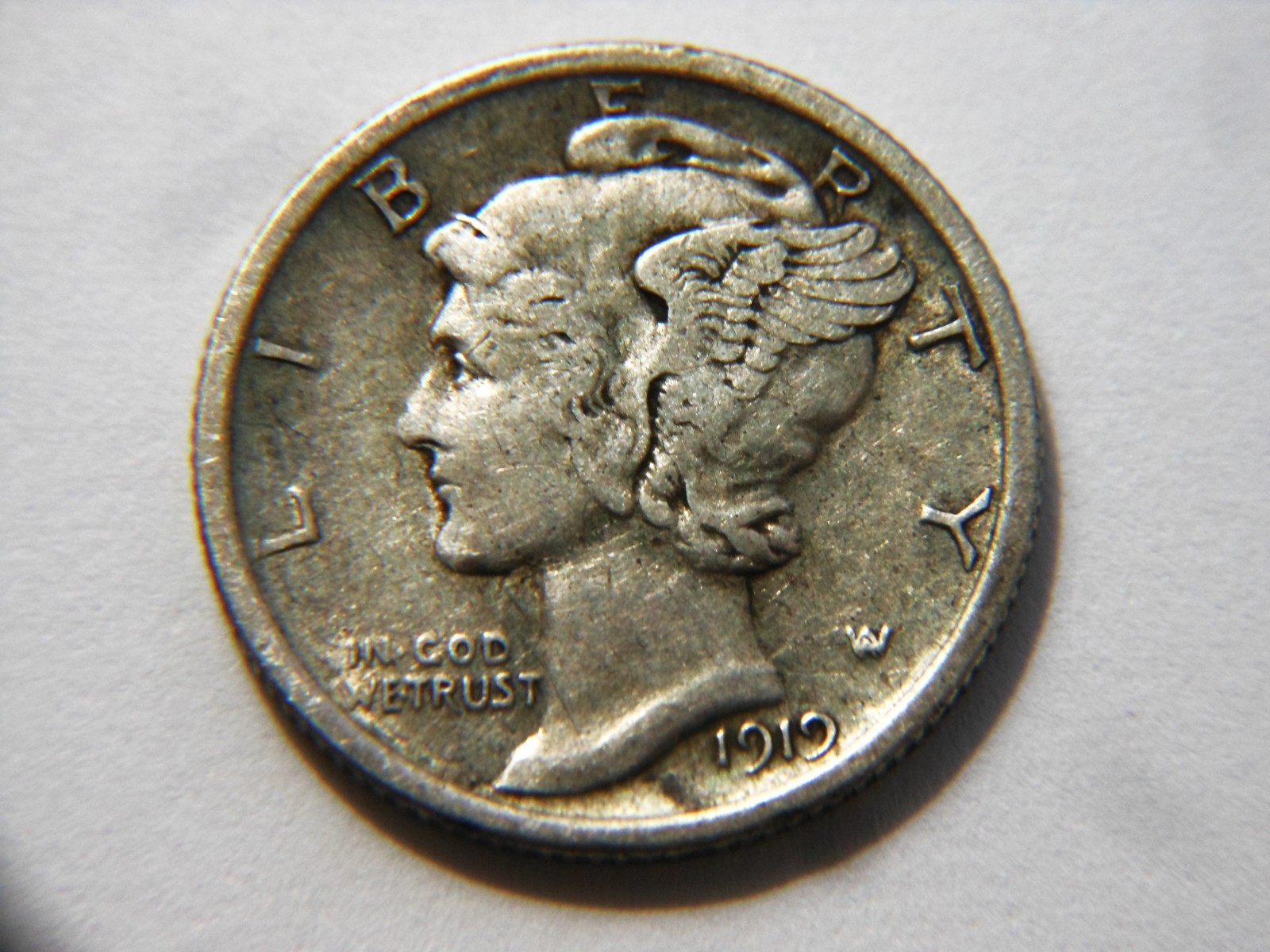 1919-P XF Silver Mercury Dime,  Nice Better Grade Coin for a collection