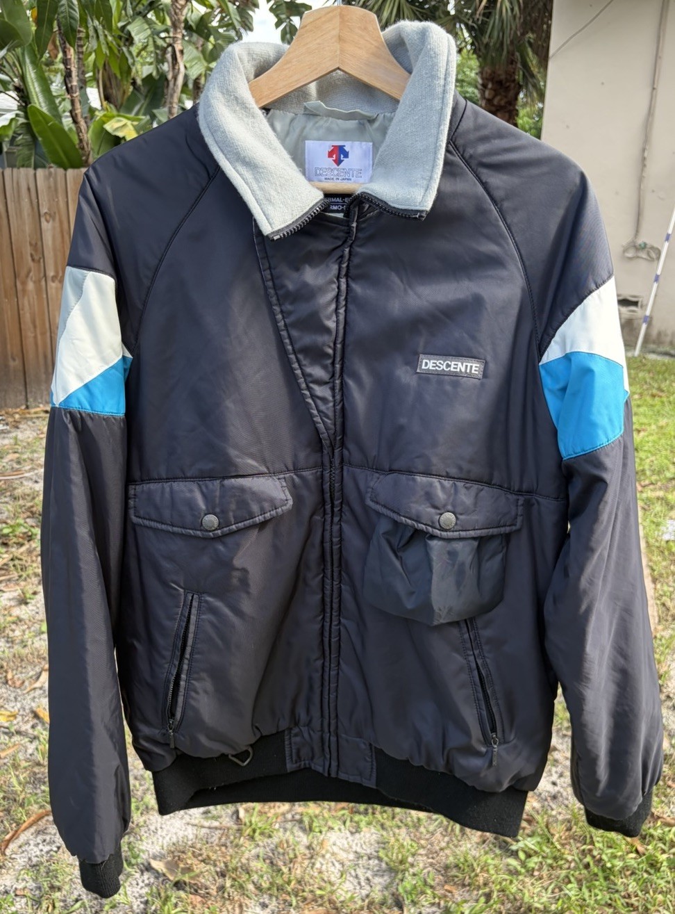 VTG 1990s Rare Descente Technical Multi-Pocket Ski Jacket Size M Made In Japan