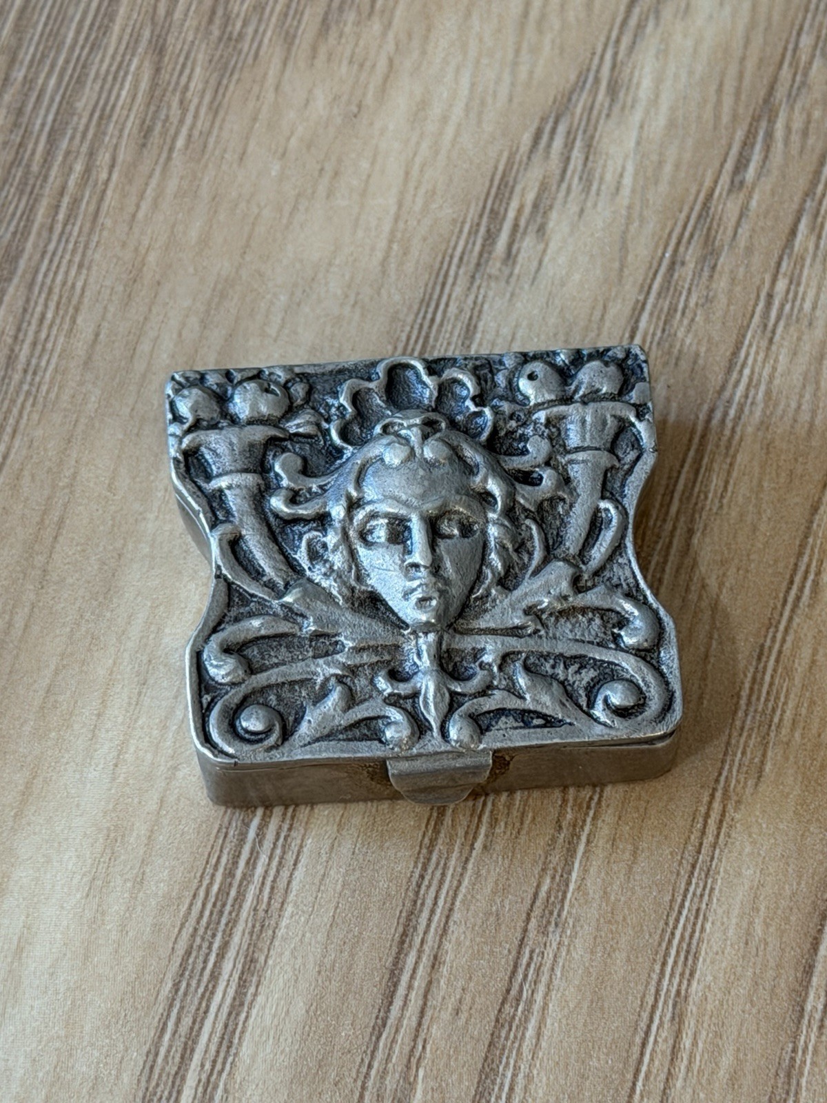 Antique Art Nouveau Sterling Silver Medusa Snuff Pill Box Hand Made 19.35g
