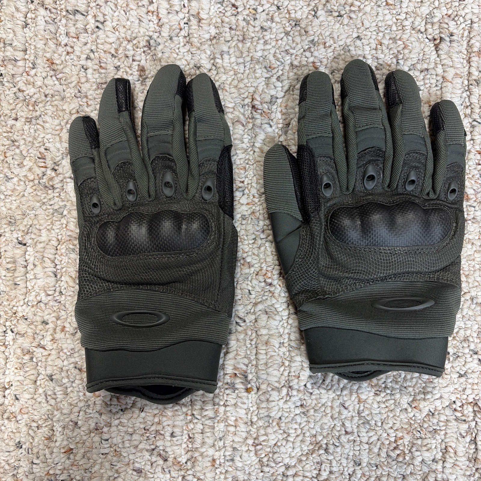 Oakley SI Assault Gloves Factory Pilot Carbon Fiber Tactical Old Gen XL, OD Oakley SI Assault Gloves Factory Pilot Carbon Fiber Tactical Old Gen XL, OD