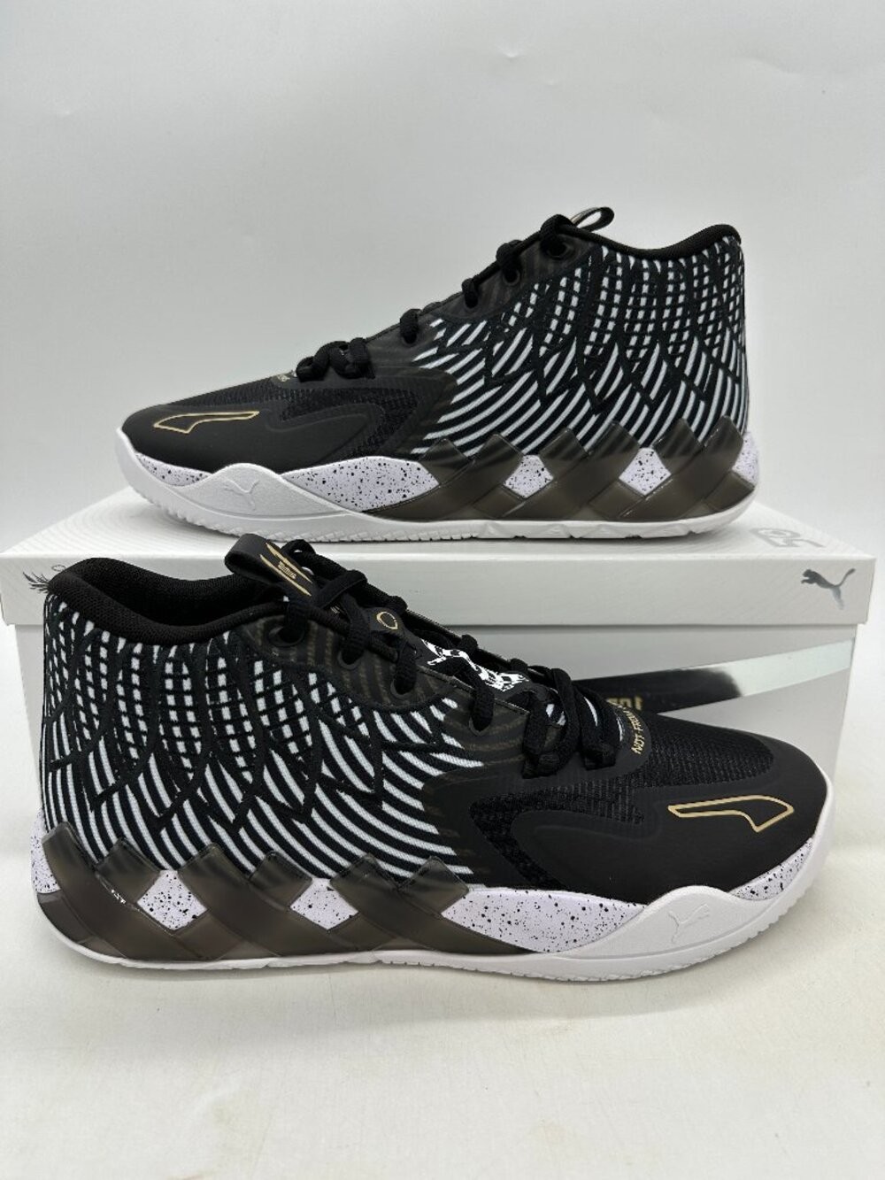 Puma MB.01 X LaMelo Ball Men\'s size 10.5 Black White Basketball Shoes 310506 01