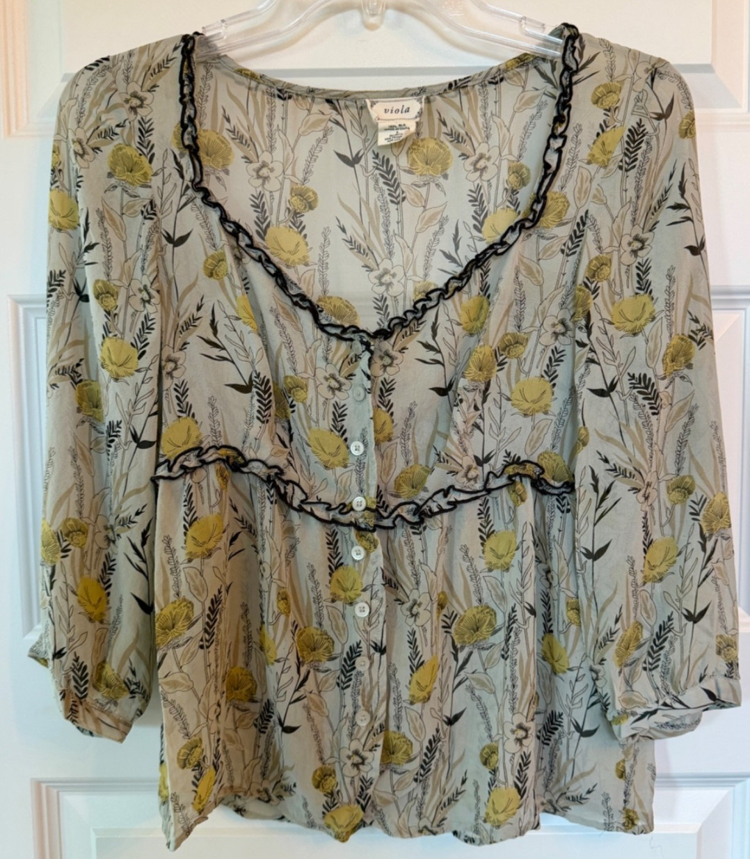 Viola Anthropologie Sheer Floral Silk Peasant Blouse – Size 6 Viola Anthropologie Sheer Floral Silk Peasant Blouse – Size 6