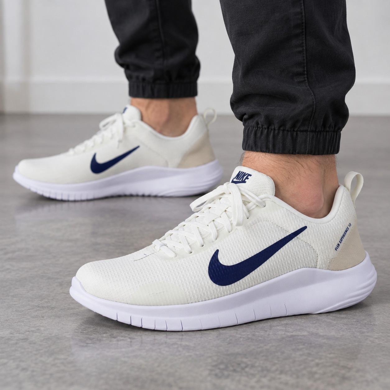 NWT Nike Flex Experience Run 12 Men\'s Low Top Mesh Sail Deep Royal BlueDV0740103