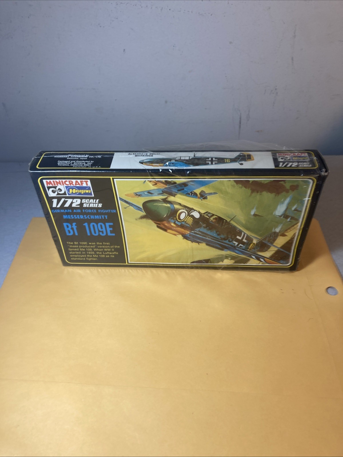 Vintage Minicraft Messerschmitt Bf 109E Warplane Model Kit 1:72 Made In Usa