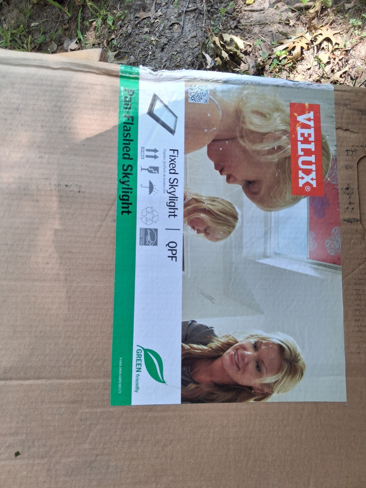 Velux Skylight New In Box Very Nice Item Original Packaging Only One Available Velux Skylight New In Box Very Nice Item Original Packaging Only One Available