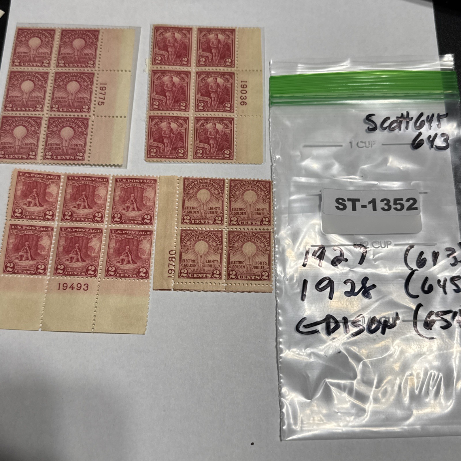 U.S. STAMPS Lot of 4 Vintage Plate Blocks Scott 645 & 643 (1927/1928)  ST-1352
