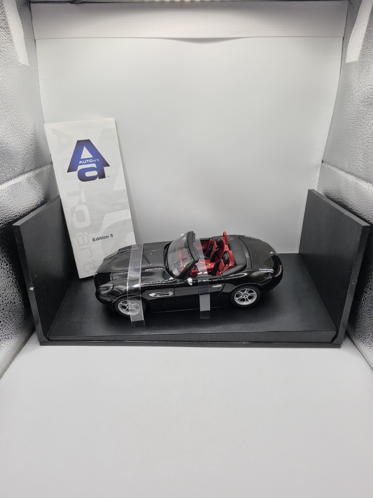 AUTOart Performance BMW Z8 Roadster 1:18 Diecast Black Red Never Displayed AUTOart Performance BMW Z8 Roadster 1:18 Diecast Black Red Never Displayed