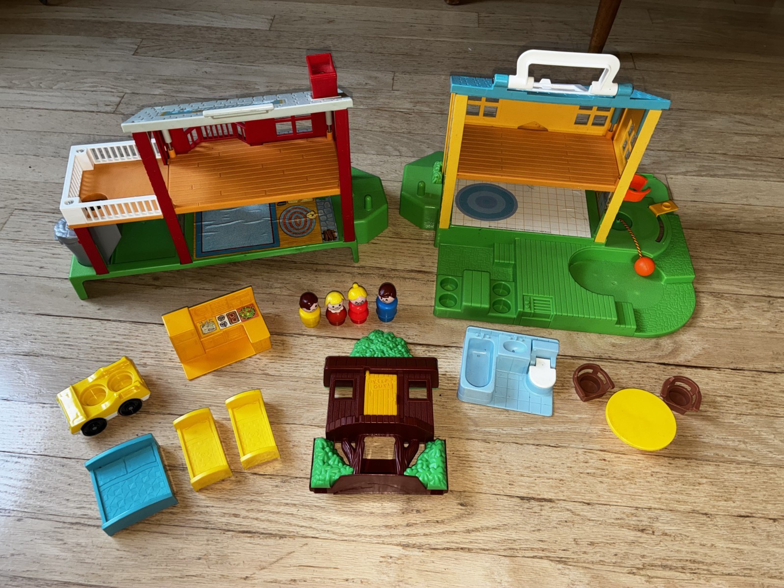 Vintage 1988 Fisher Price Little People Neighborhood Playset
