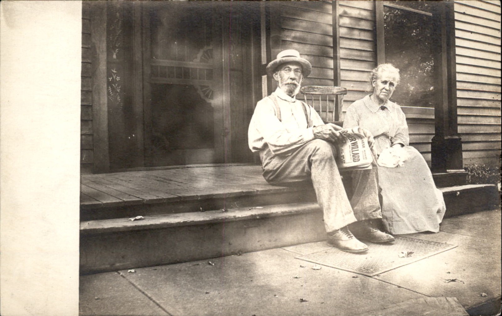 Old Folks Reading Newspaper couple on porch CANDID AMATEUR c1910s RPPC bhn Old Folks Reading Newspaper couple on porch CANDID AMATEUR c1910s RPPC bhn