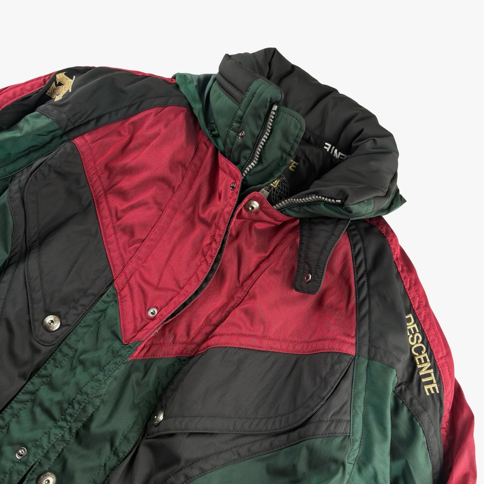VTG Descente Men’s Performance Blend Hooded Ski/Snow Parka Multicolor • XL VTG Descente Men’s Performance Blend Hooded Ski/Snow Parka Multicolor • XL