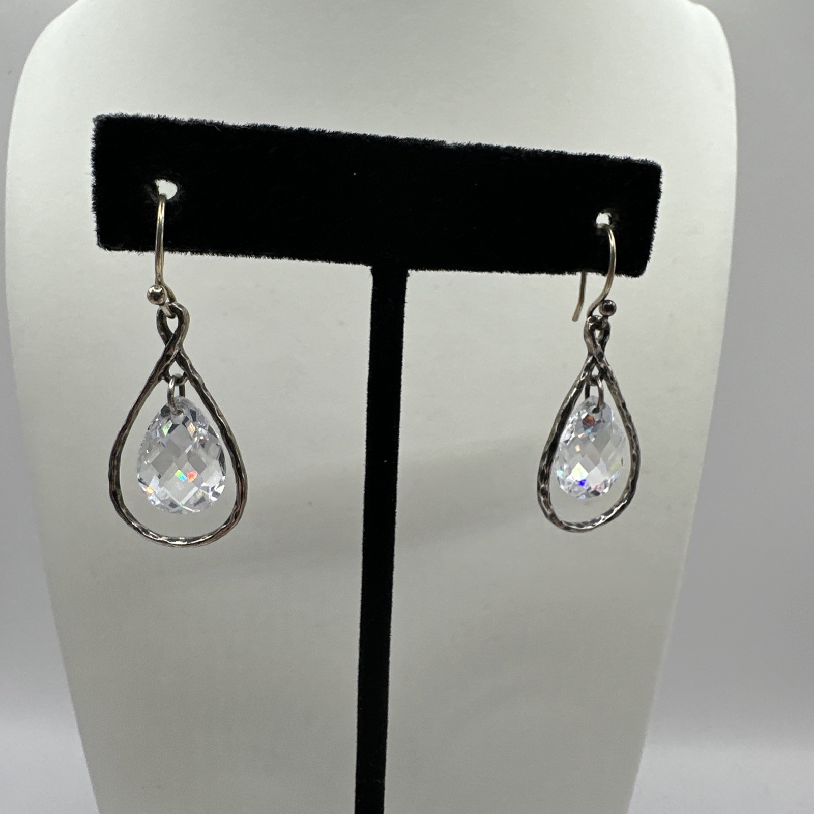 Silpada Harbor Lights Earrings Sterling Silver Dangle Clear Crystal Teardrop Silpada Harbor Lights Earrings Sterling Silver Dangle Clear Crystal Teardrop