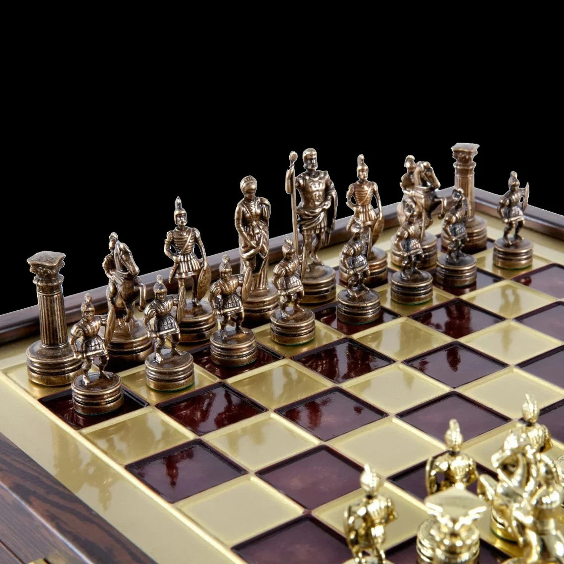 Greek Roman Period Chess Set - Gold and Copper Pawns - Wooden case - Red Board