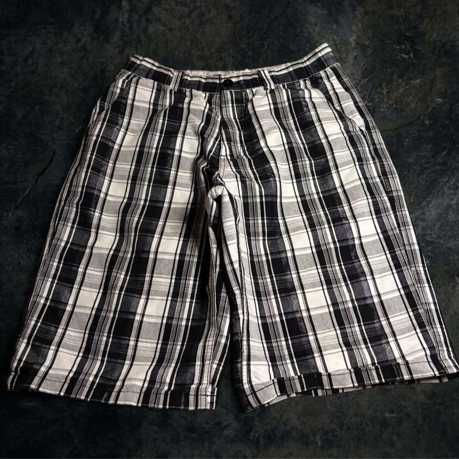 Southpole Men\'s Black and White Shorts