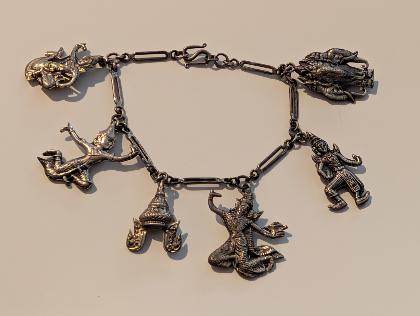 Siam or Thai Dancers Sterling Silver Link Bracelet Unique Vintage 7\ Siam or Thai Dancers Sterling Silver Link Bracelet Unique Vintage 7\