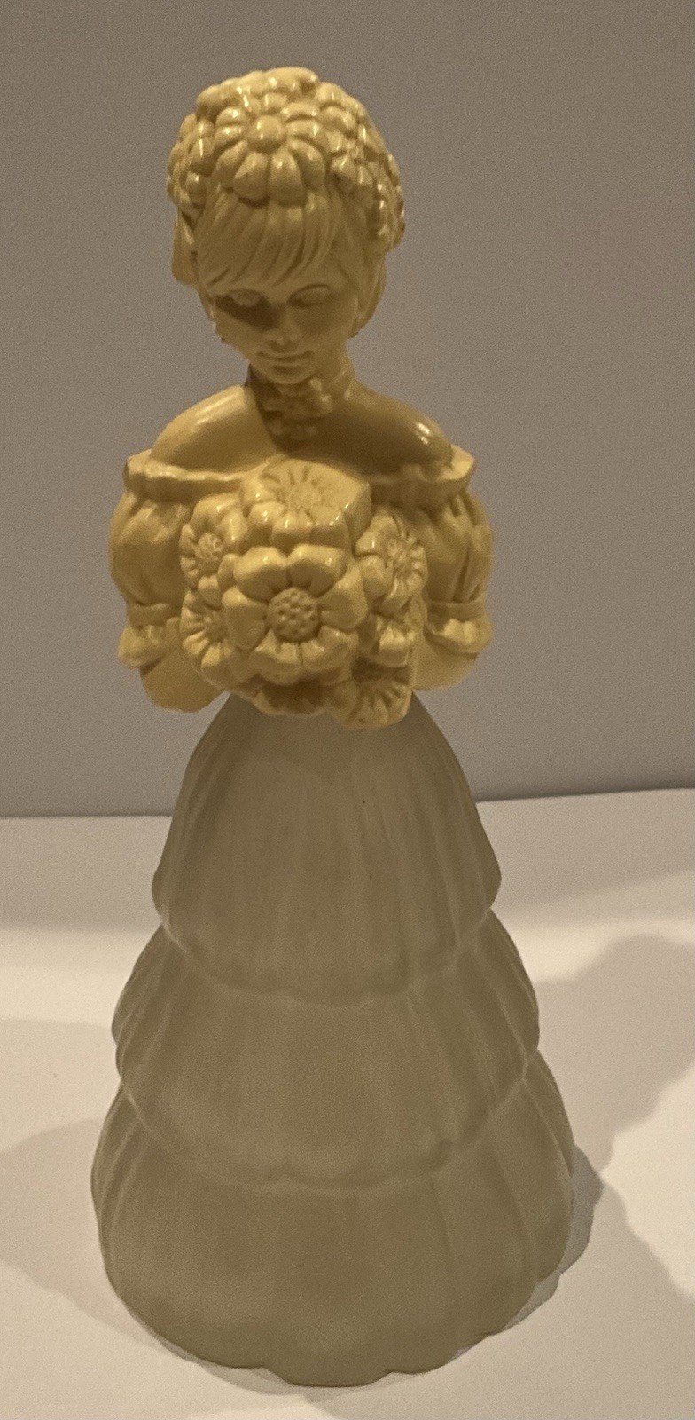 Vintage Avon Sweet Honesty Cologne 4 oz Figural Lady Flower Bouquet Bottle