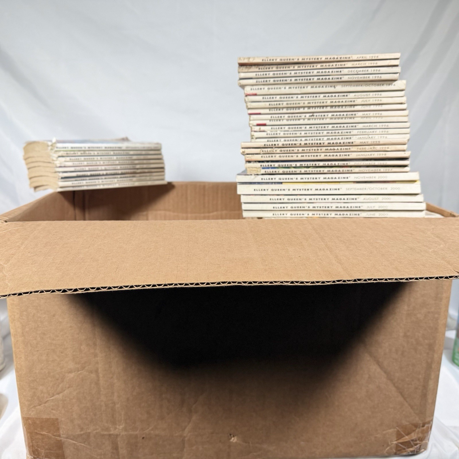 200+ Huge Lot of Ellery Queen\'s Mystery Magazine (EQMM) Issues Spanning 1983+