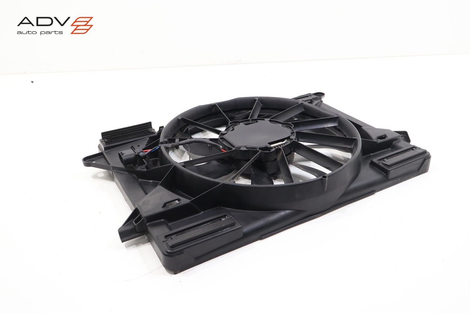 2021-2026 CHRYSLER PACIFICA HYBRID 3.6L RADIATOR COOLING FAN SHROUD & MOTOR OEM