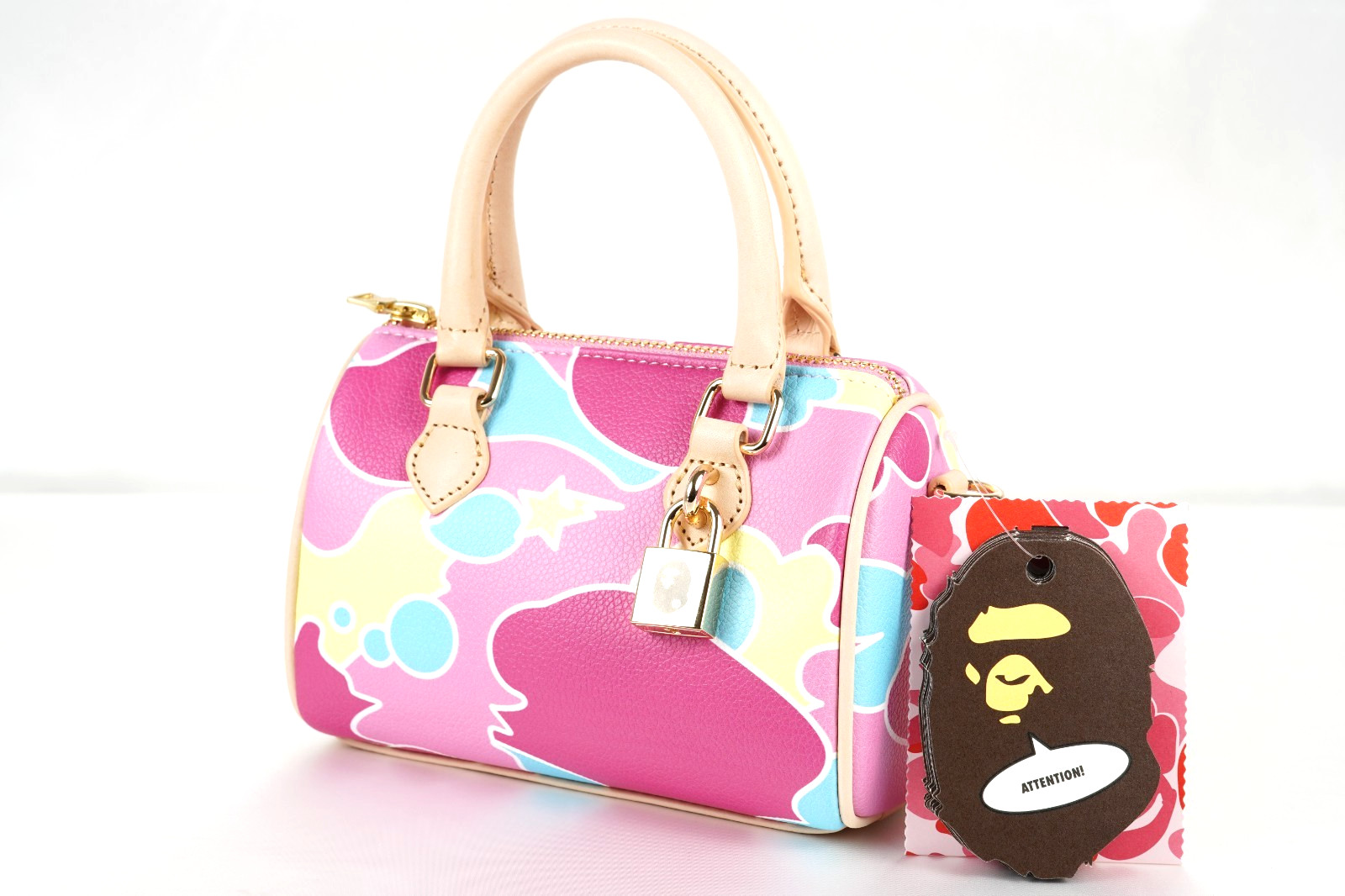 A BATHNIG APE Ladies\' Goods STA CAMO MINI SHOULDER BAG 1M80290301