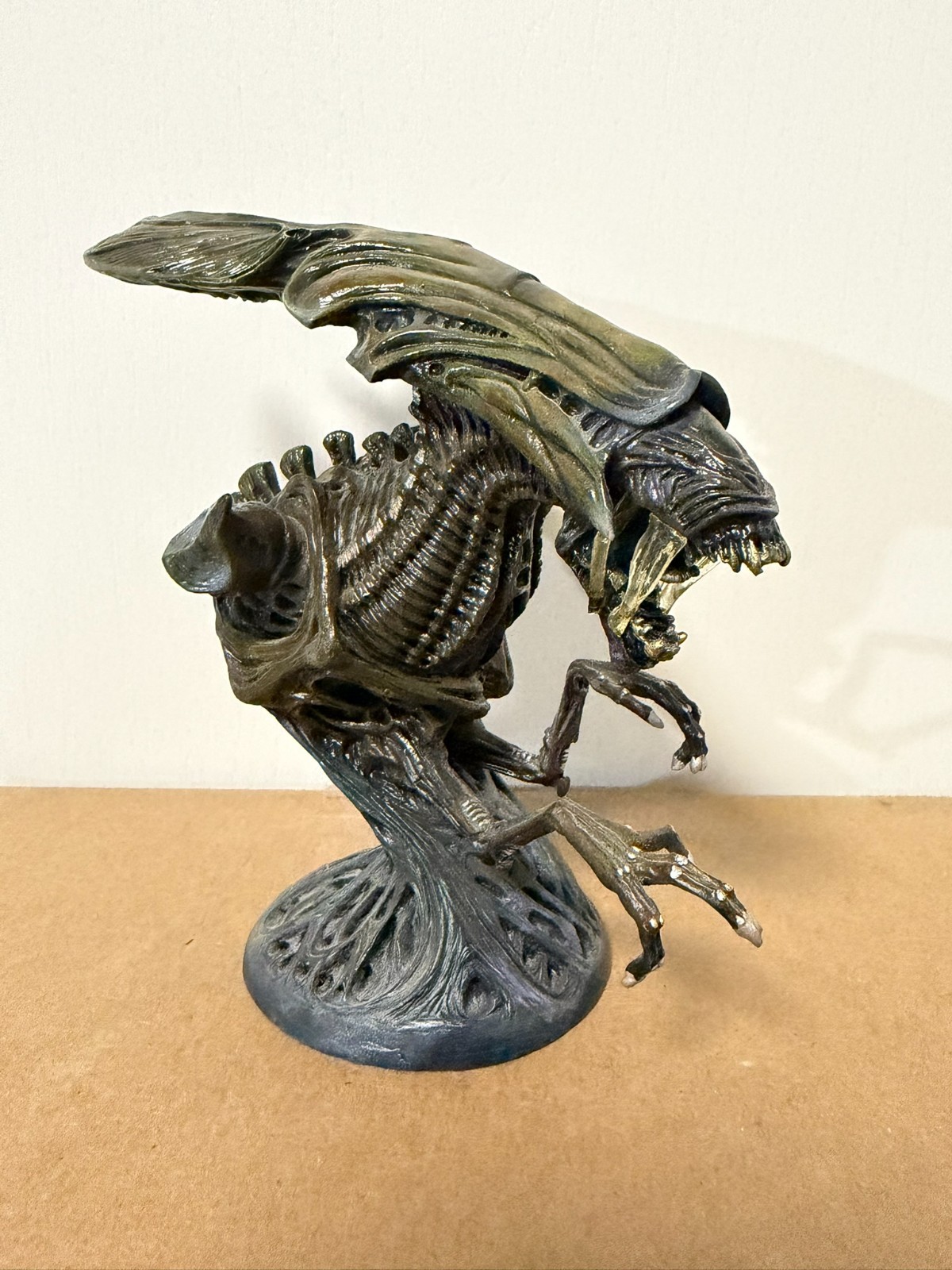 Palisades Toys Alien Queen Micro Bust 1868 of 5000 Limited Edition USED / No box Palisades Toys Alien Queen Micro Bust 1868 of 5000 Limited Edition USED / No box