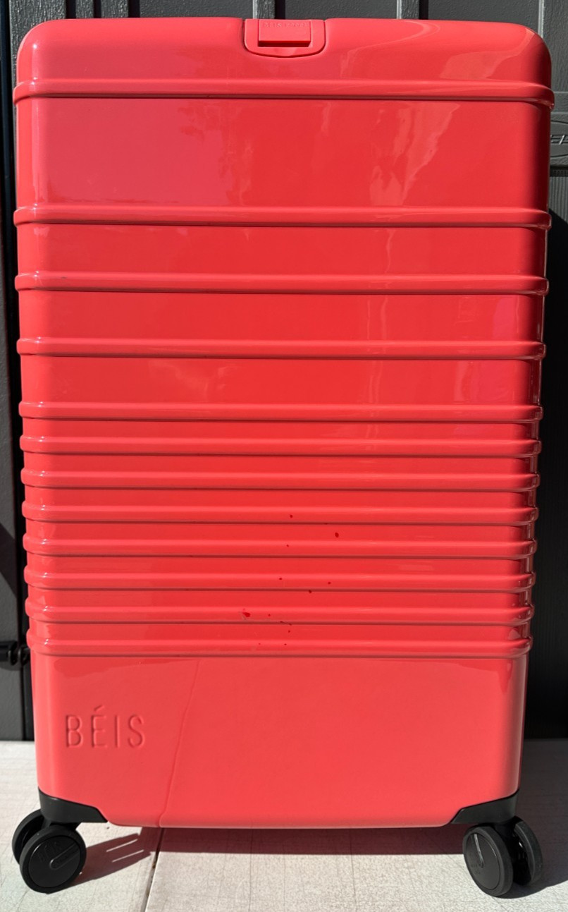 BÉIS x Poppi Large Check-In Roller Luggage in Glossy Fruit Punch