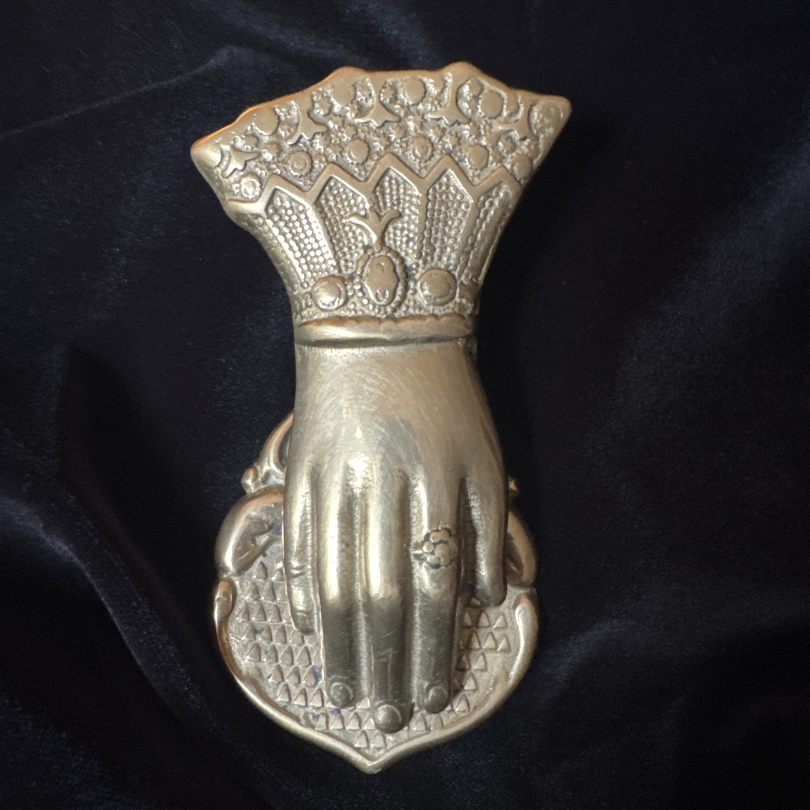 Vintage Brass Victorian Lady Hand Paper/Bill Clip Holder, 5\
