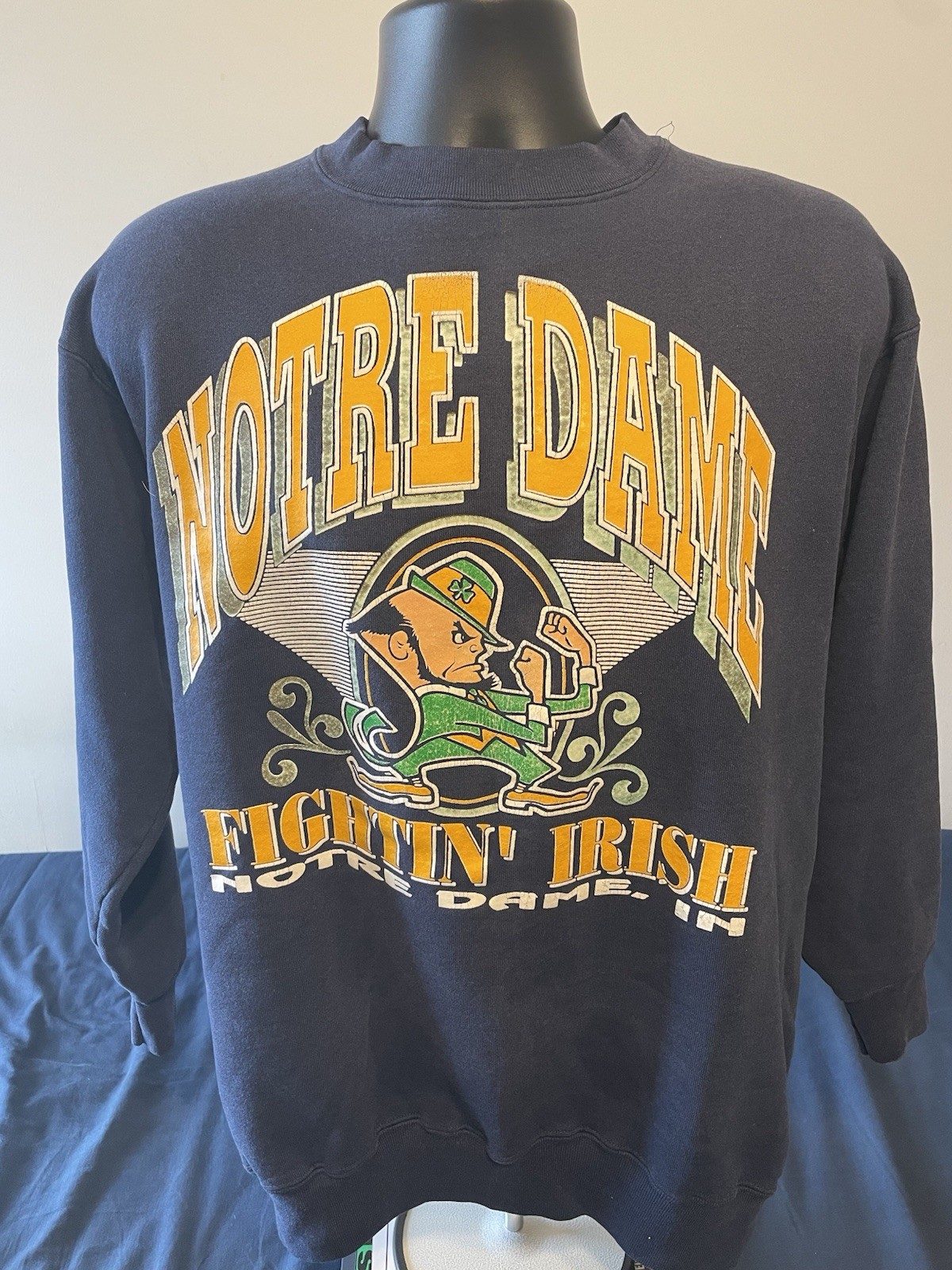 VTG Notre Dame Fighting Irish Crewneck Sweatshirt Large Made In USA NCAA
