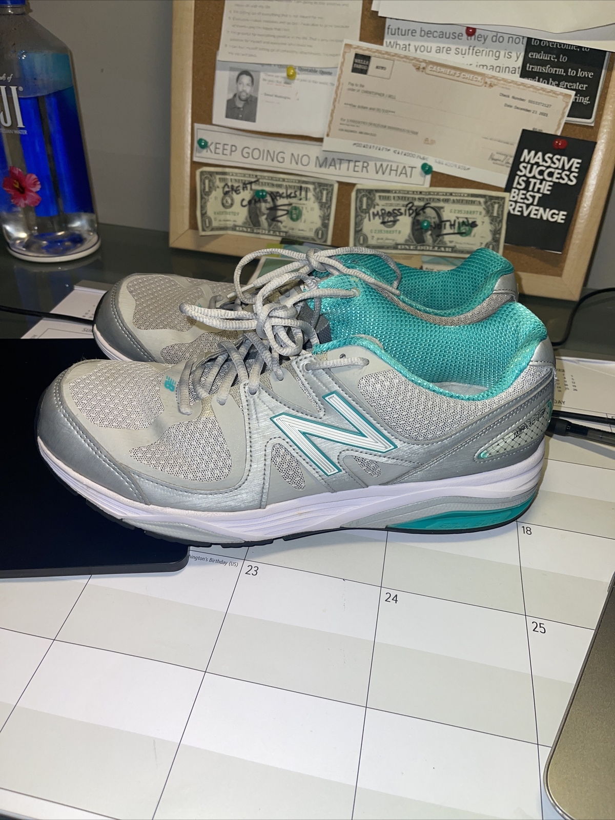 New Balance 1540V2 Running Shoes Womens Size 11B Gray Sneakers Lace Up wowo New Balance 1540V2 Running Shoes Womens Size 11B Gray Sneakers Lace Up wowo