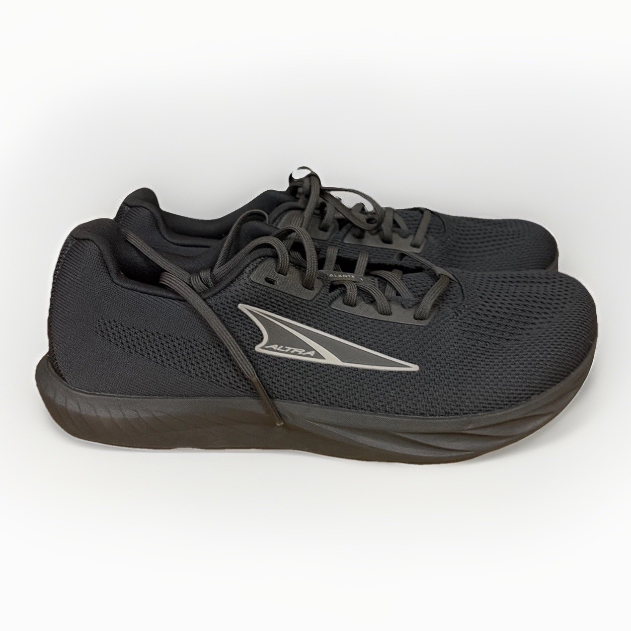 Size 9.5W - Women’s Altra Escalante 4 Black Running Shoe ALOA85NF001 Size 9.5W - Women’s Altra Escalante 4 Black Running Shoe ALOA85NF001