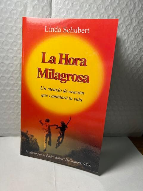 La Hora Milagrosa: NEW - $7.00