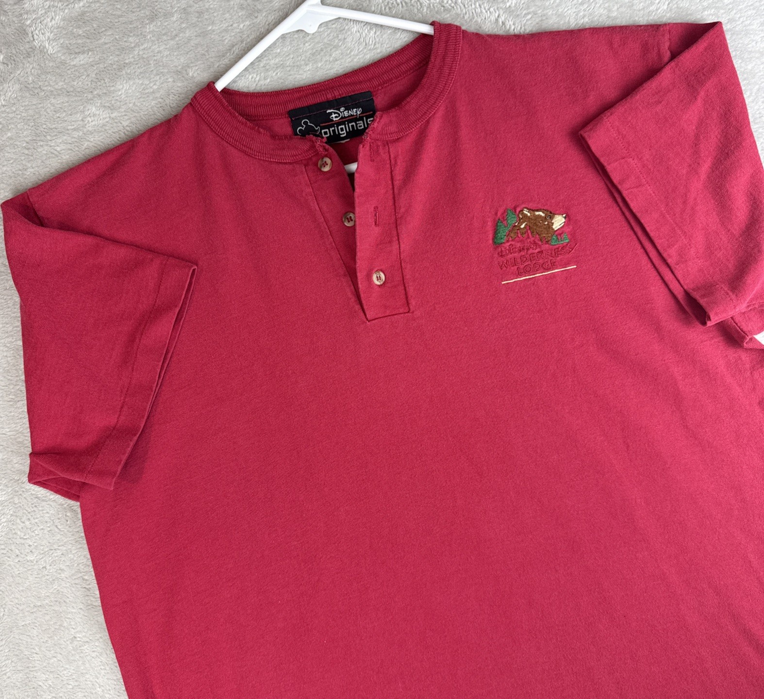 VTG 90\'s Disney Wilderness Lodge Embroidered Henley Shirt Red USA Men L XL Rare VTG 90\'s Disney Wilderness Lodge Embroidered Henley Shirt Red USA Men L XL Rare