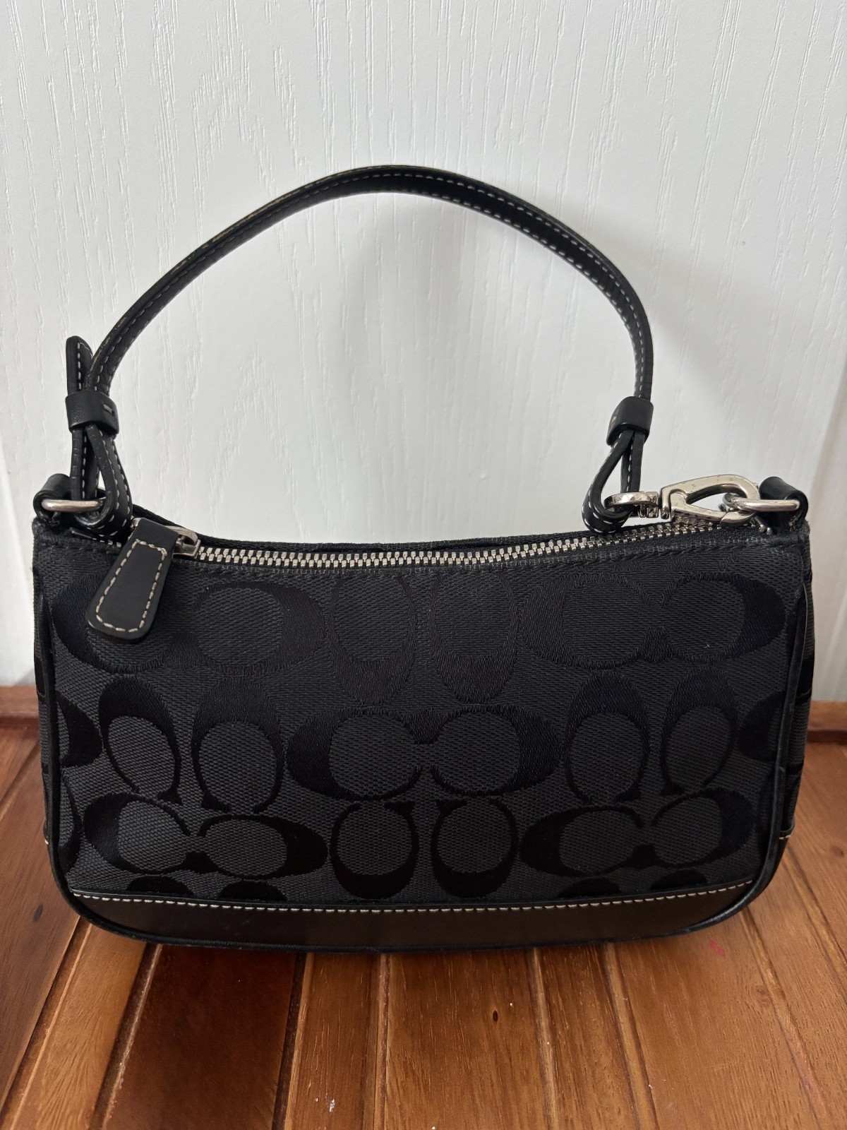 Coach 6094 Vintage Black Signature Canvas Demi Pouch Coach 6094 Vintage Black Signature Canvas Demi Pouch