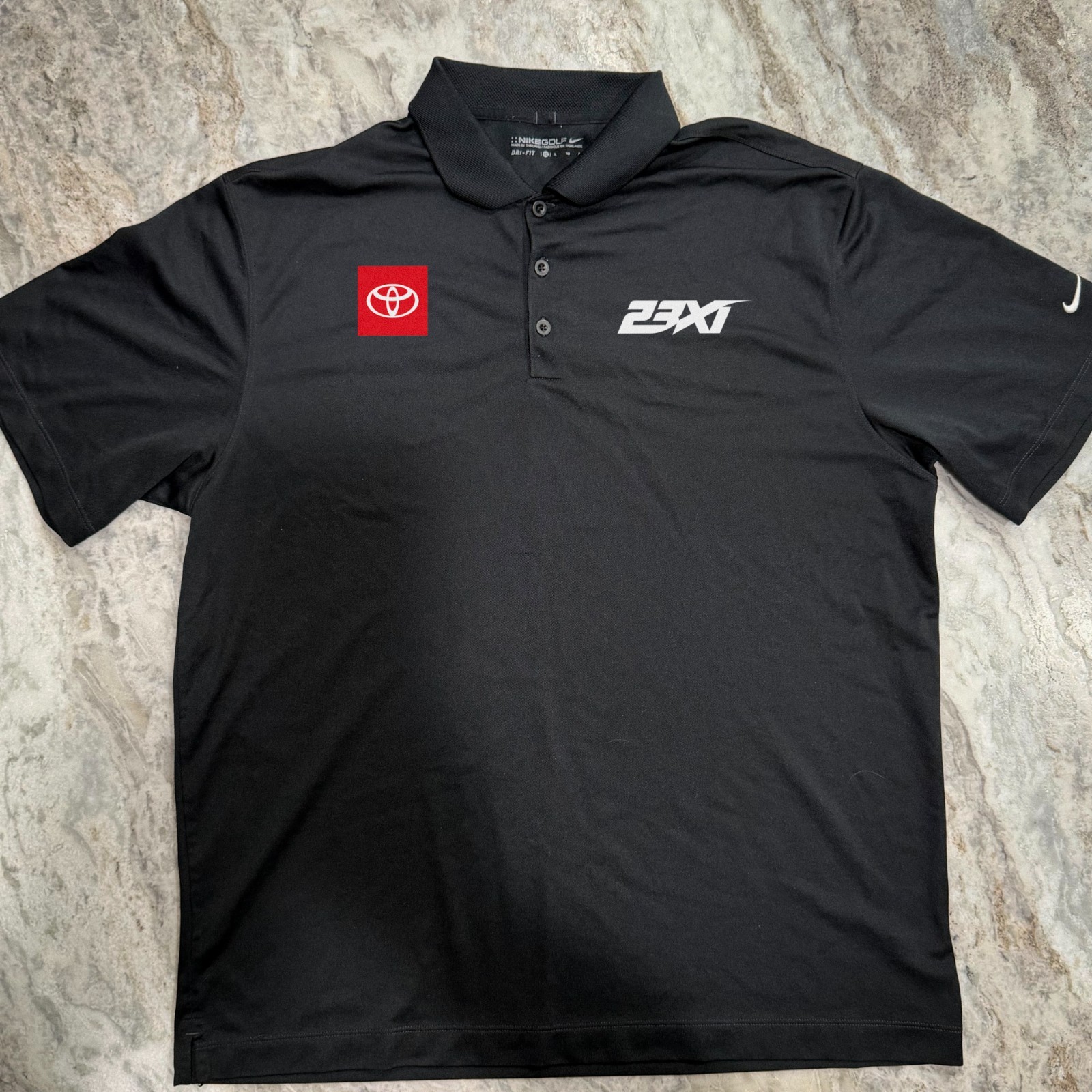 23XI Racing Bubba Wallace Toyota Nike Golf Polo (XL) Phoenix 2021 (PRE-OWNED) 23XI Racing Bubba Wallace Toyota Nike Golf Polo (XL) Phoenix 2021 (PRE-OWNED)