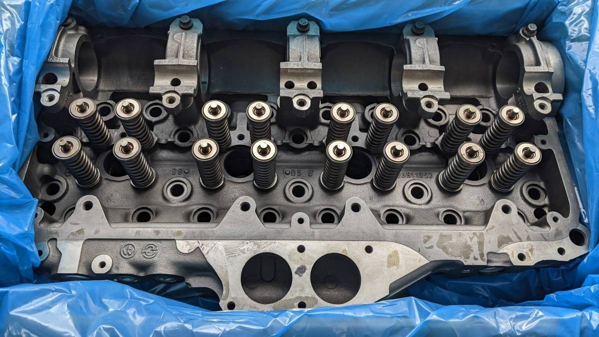 Genuine Detroit Diesel Reliabilt Series 50 EGR Cyl Head R23529994 23511352
