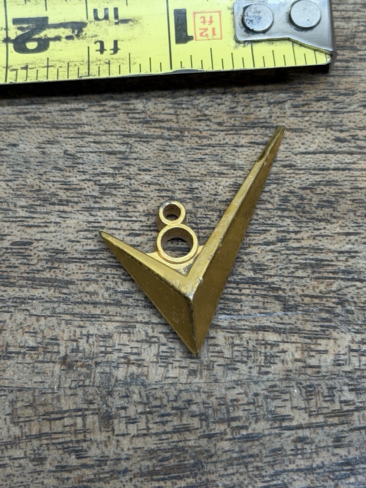 Vintage Original 1950\'s 1960\'s Studebaker Gold V8 Emblem 419559 Vintage Original 1950\'s 1960\'s Studebaker Gold V8 Emblem 419559