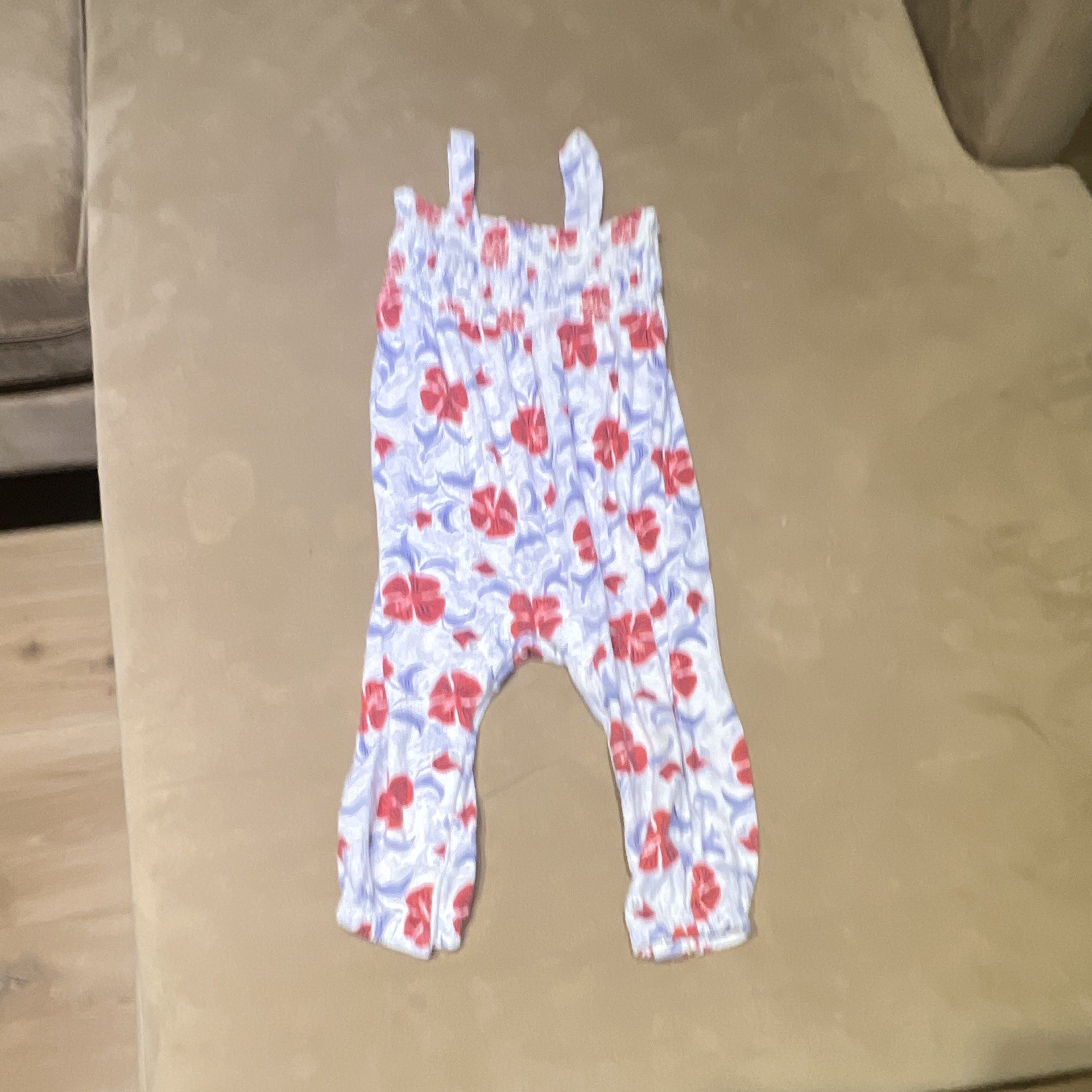 Carter\'s Girls 12-18M Cotton Seersucker Floral Smocked Romper One-Piece Carter\'s Girls 12-18M Cotton Seersucker Floral Smocked Romper One-Piece