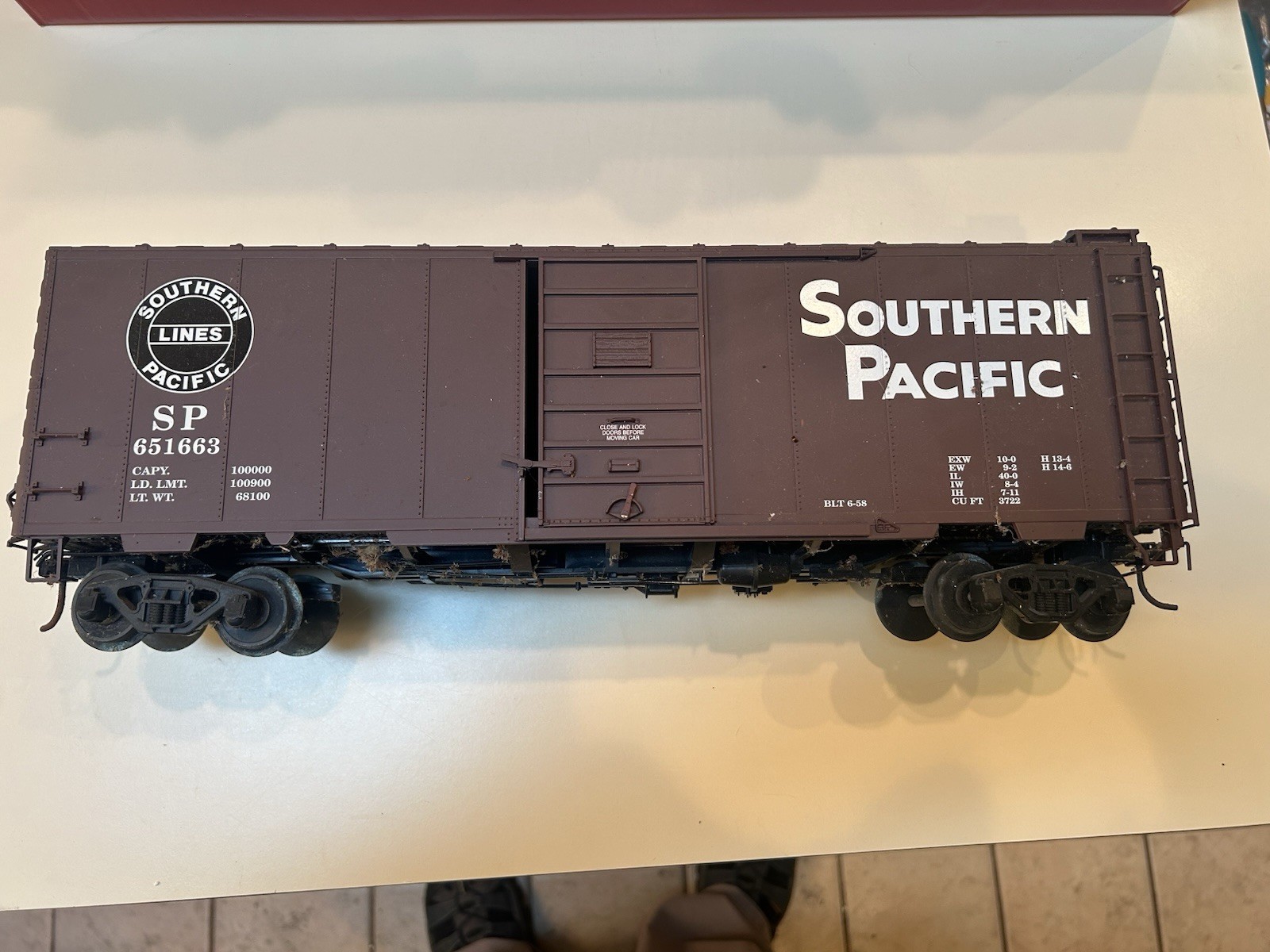 AristoCraft Southern Pacific Boxcar, G Scale, Opening Doors, C7/EX, Dusty