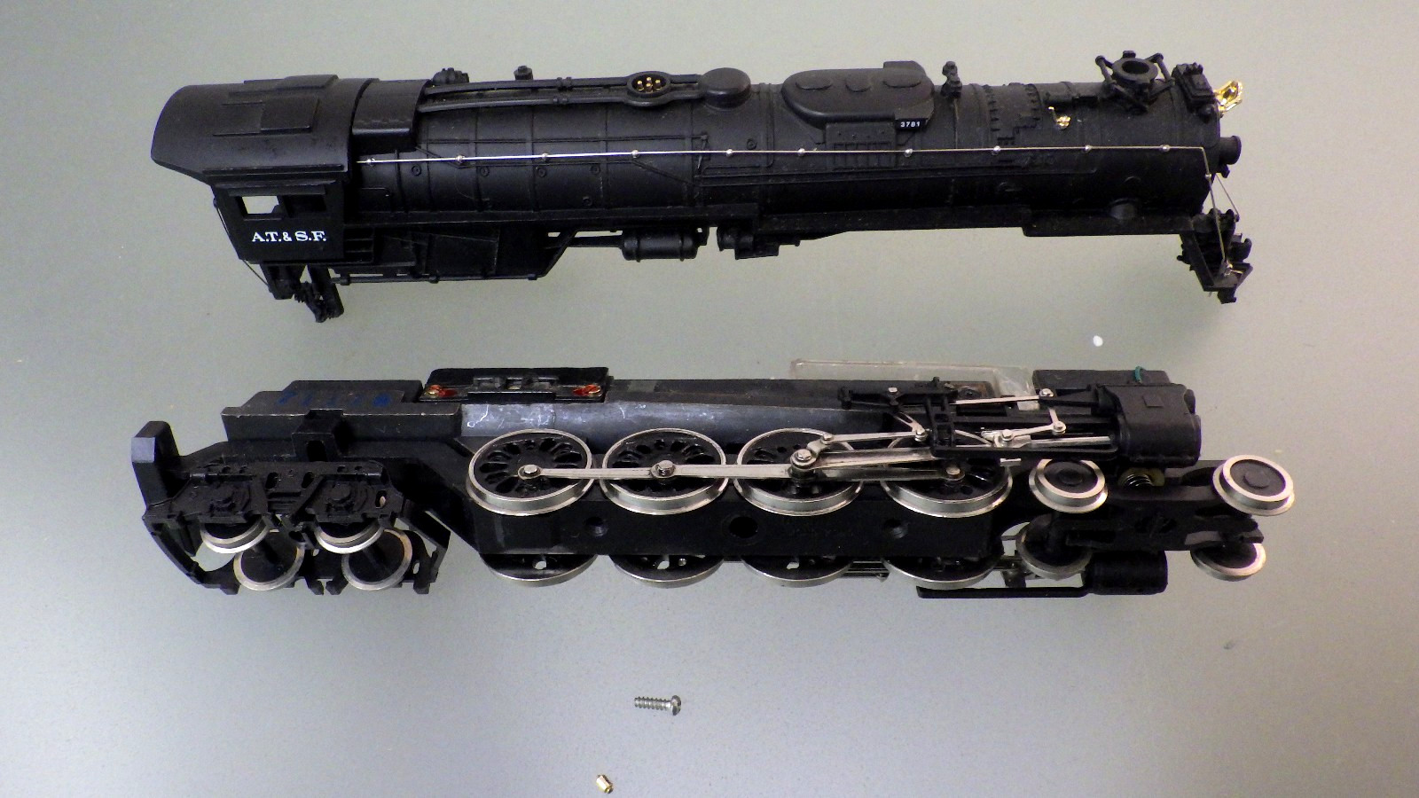 HO-Bachmann 4-8-4 Steam Locomotive Santa Fe AT&SF 3781 * Project Parts Repair
