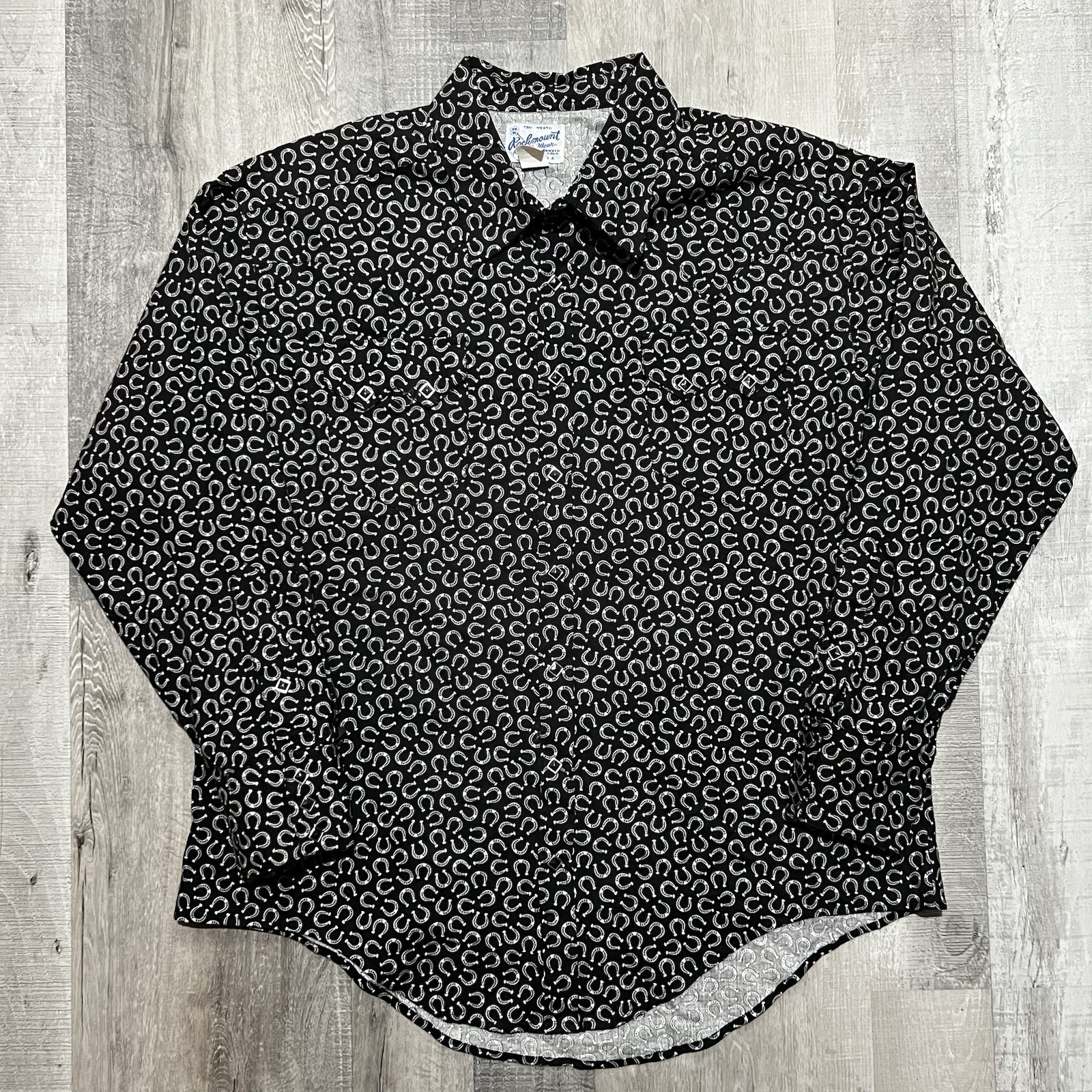 VTG Rockmount Pearl Snap Black Horseshoe Print Sawtooth Pocket Western Shirt VTG Rockmount Pearl Snap Black Horseshoe Print Sawtooth Pocket Western Shirt